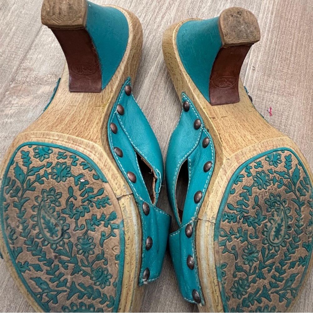 Söfft 3” heel sandals 7.5 in women’s Teal color - Picture 3 of 5